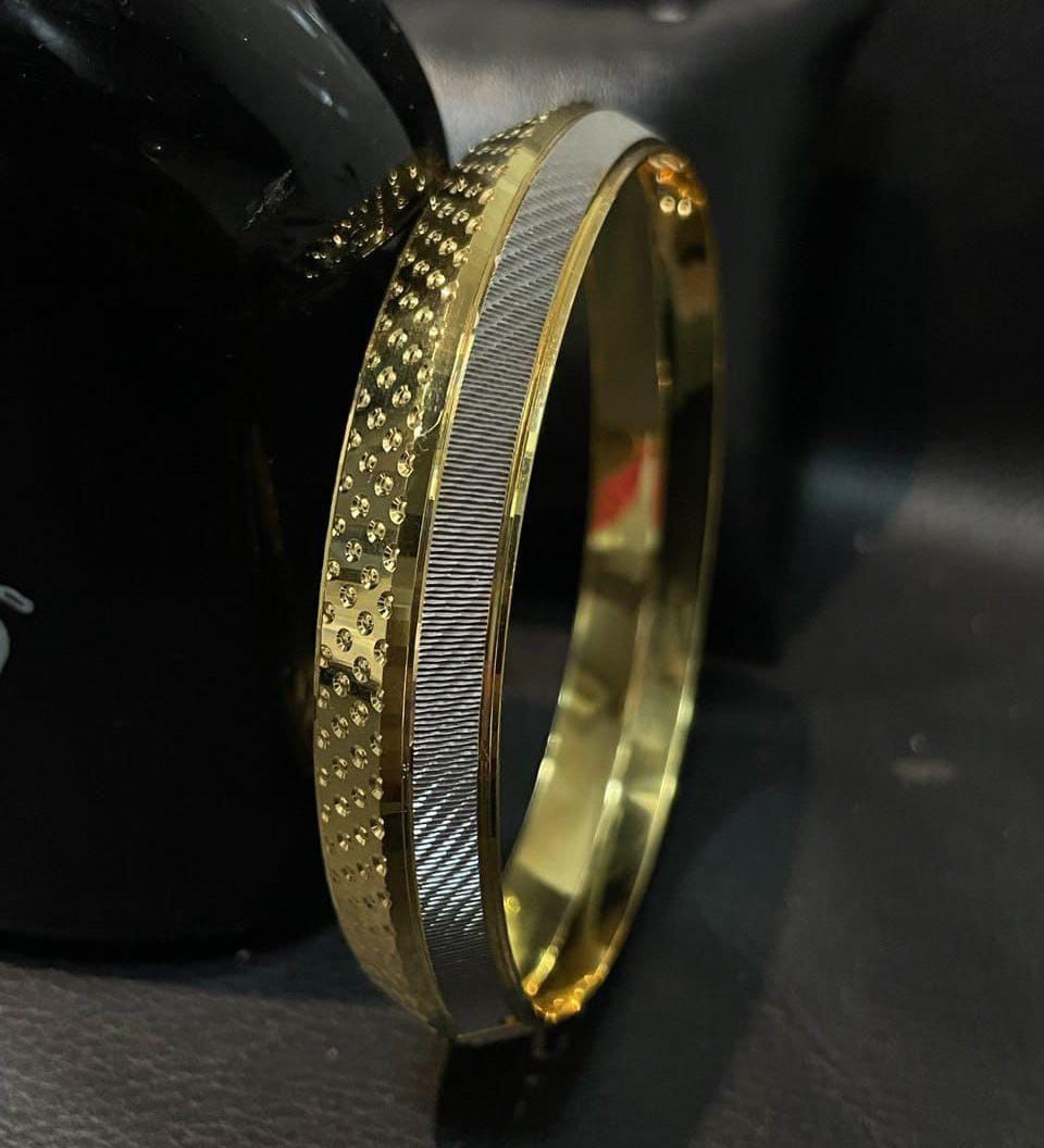 Gold Kada